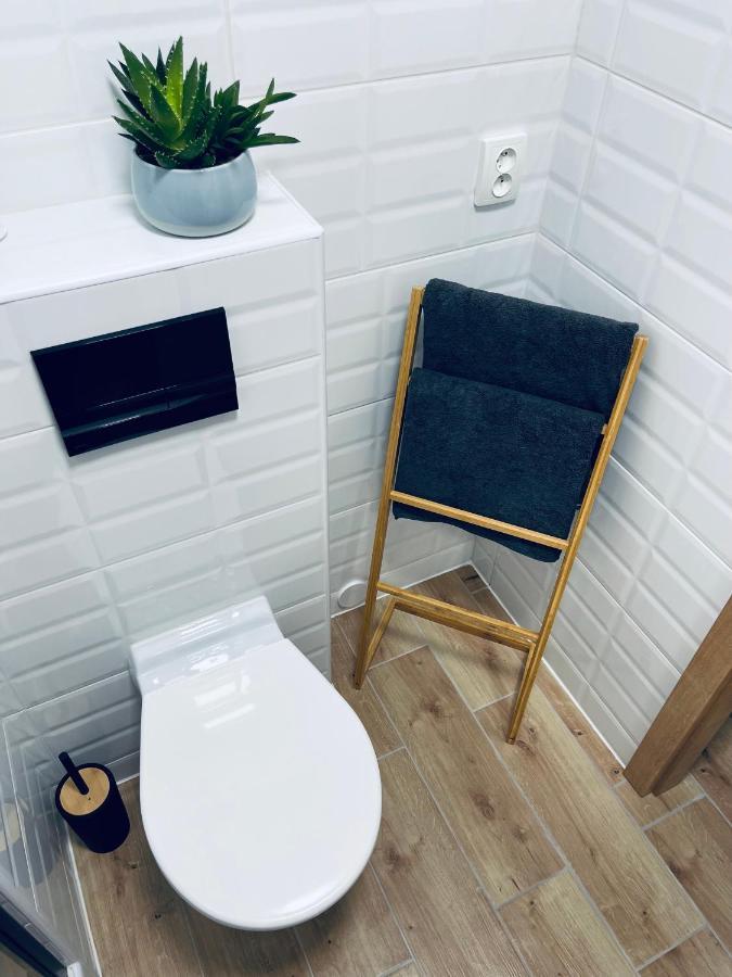 Ne-Doma Appartement Chomutov Buitenkant foto