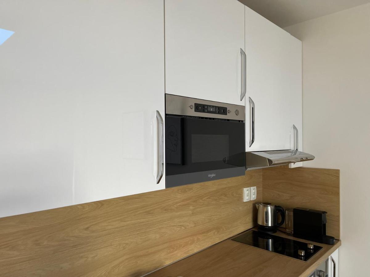 Ne-Doma Appartement Chomutov Buitenkant foto